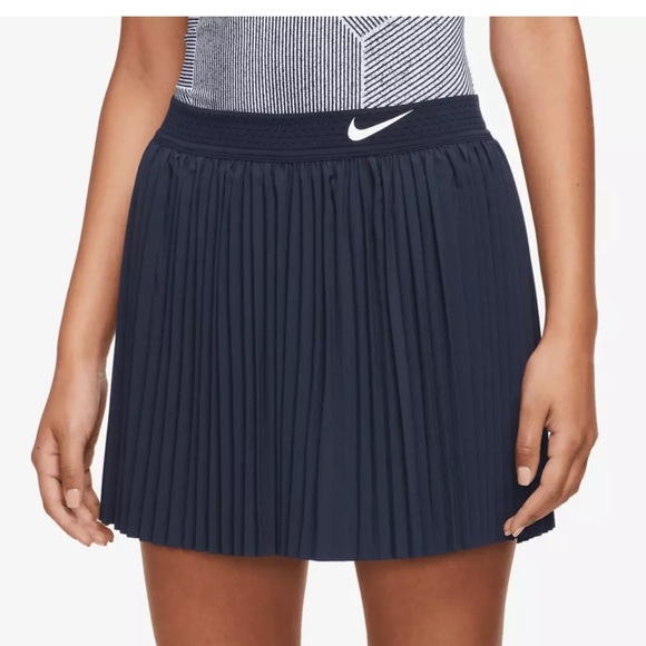 Nike Navy Skater Skirt - Picture 1 of 13